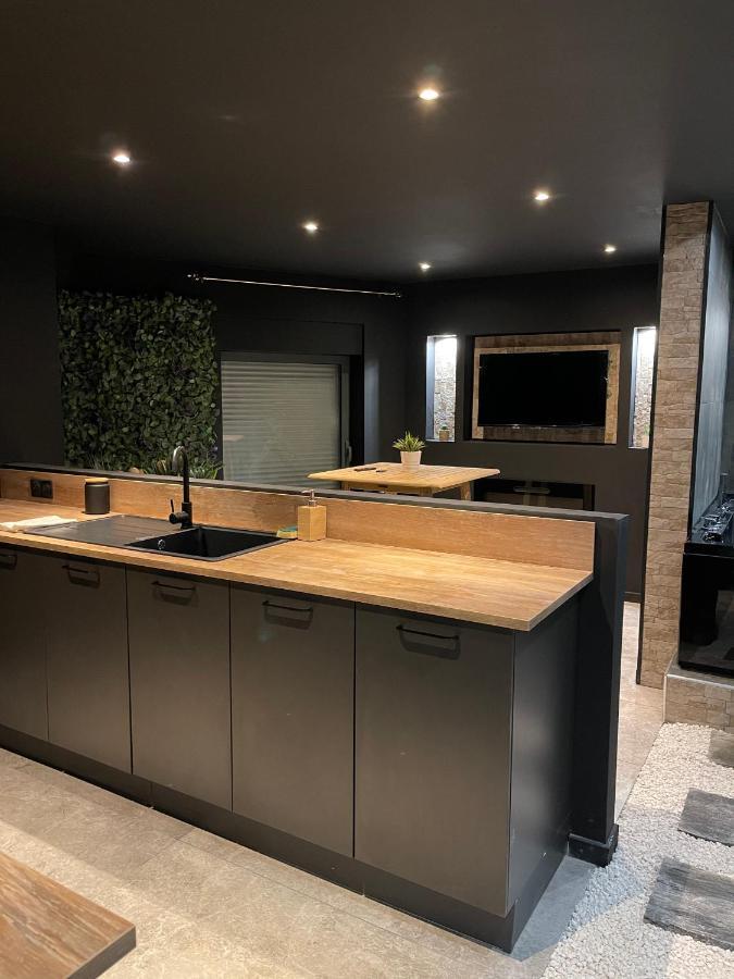 Apartment & Exotic - Balneo - Sauna - Parking *