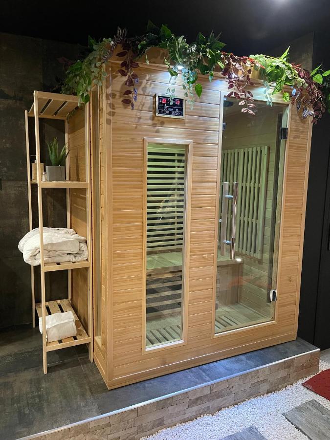 & Exotic - Balneo - Sauna - Parking Clermont-Ferrand