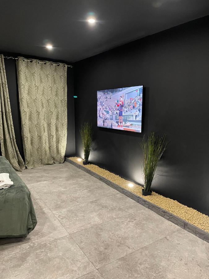 & Exotic - Balneo - Sauna - Parking Apartment *